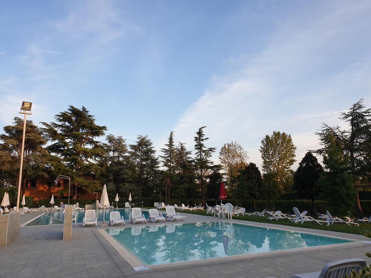 Azur Apartment Sirmione Eksteriør billede