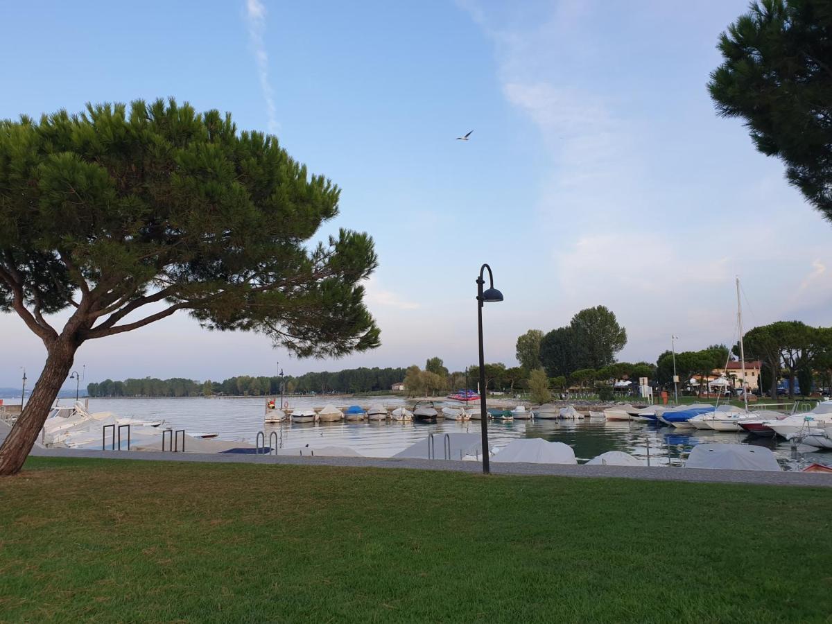 Azur Apartment Sirmione Eksteriør billede